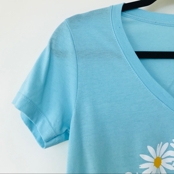 Delta Zeta DZ Blue Daisy Tee - Picture 4 of 6